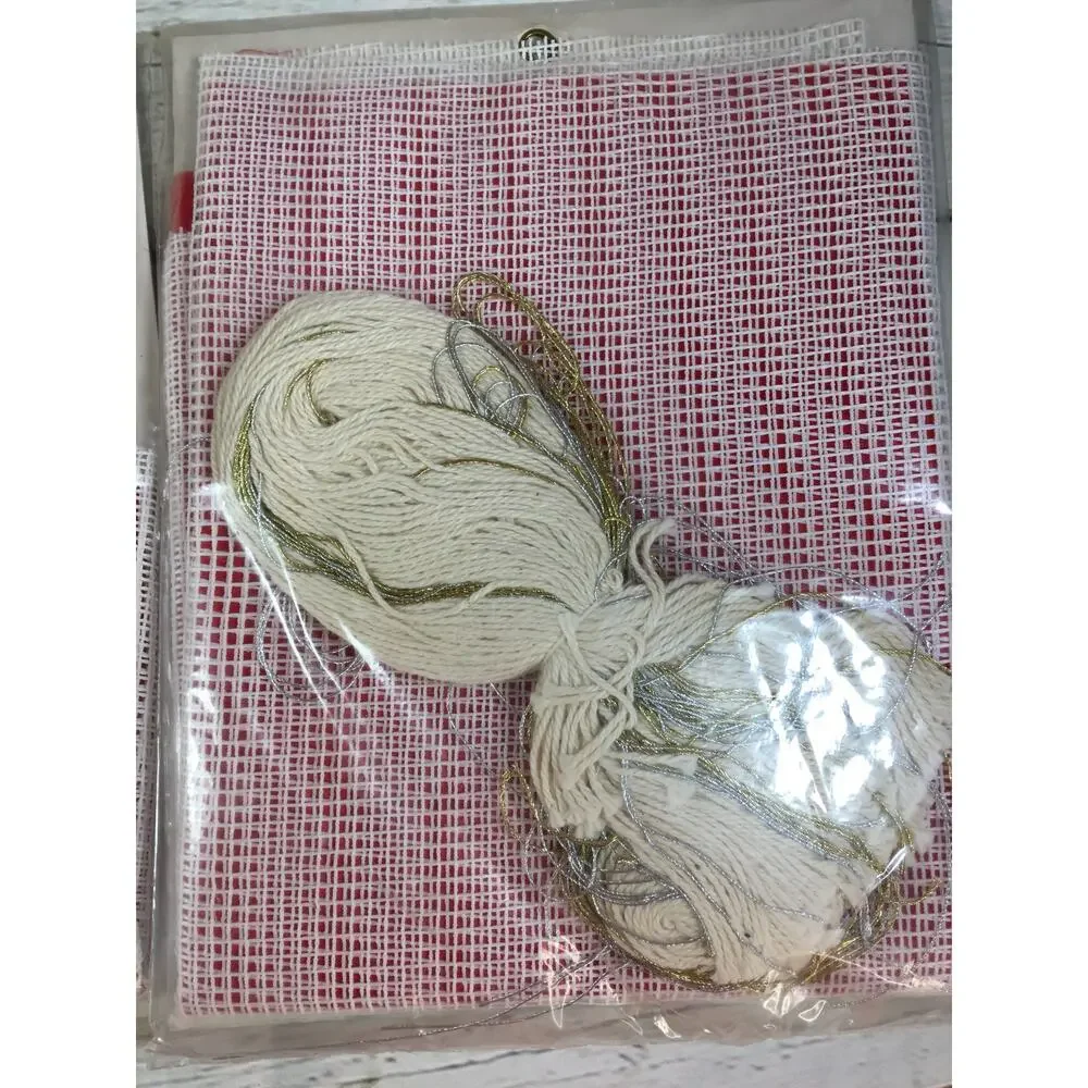 2 Unopened Vogart Crafts Christmas Net Darning Kits Placemats & Table Runner